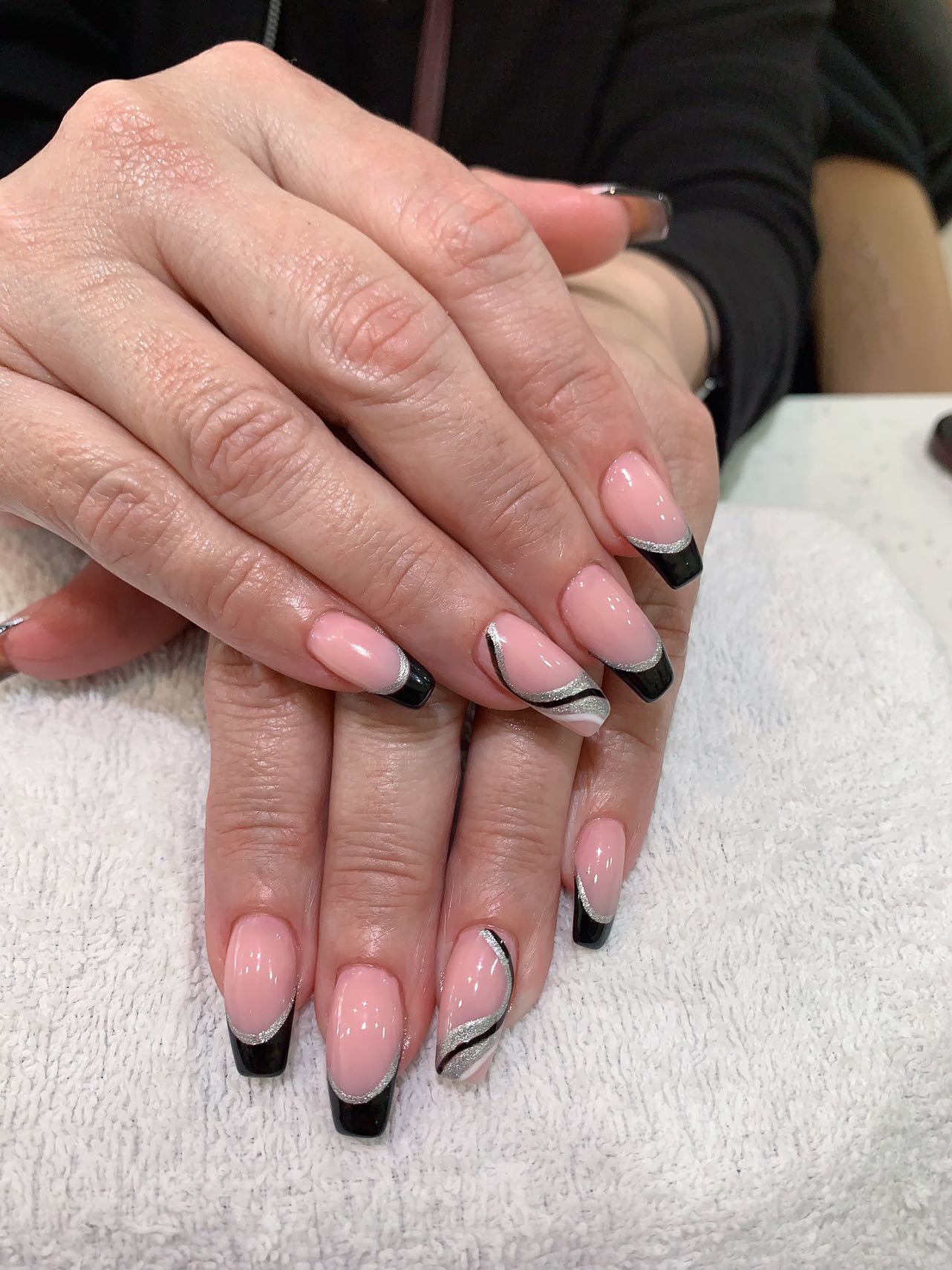 Mermaid Nail Spa gallery image